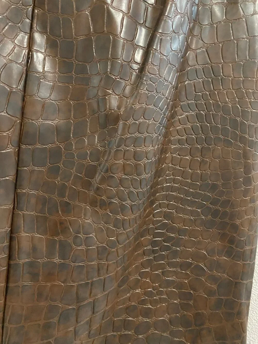 Neiman Marcus Brown Croc Embossed Faux Leather Pencil Skirt Size 4 Luxe Texture